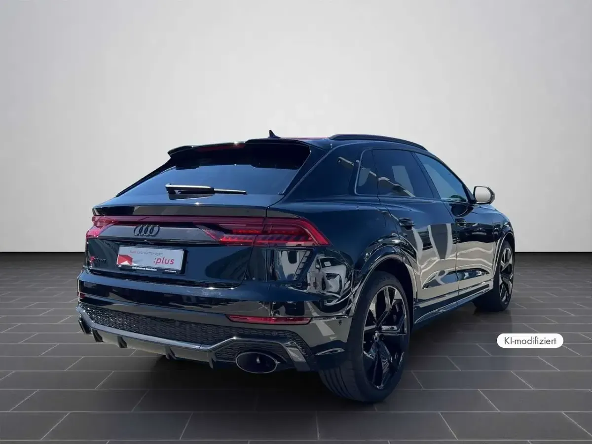 Gebraucht Audi Q8 Basis 600 PS (441 kW) 2023 Schwarz SUV