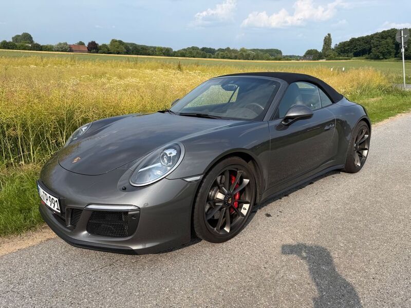 Grau Gebraucht 2019 Porsche 911 Carrera GTS Cabrio | 128.000 € (Superpreis) - Bild 1/4