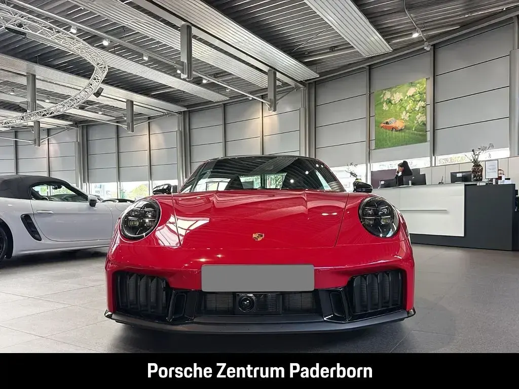 Gebraucht Porsche 992 541 PS (397 kW) 2026 Rot