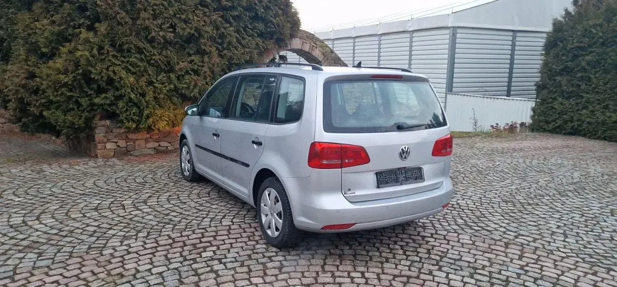 Gebraucht VW Touran Highline 105 PS (77 kW) 2011 Grau Van / Kleinbus