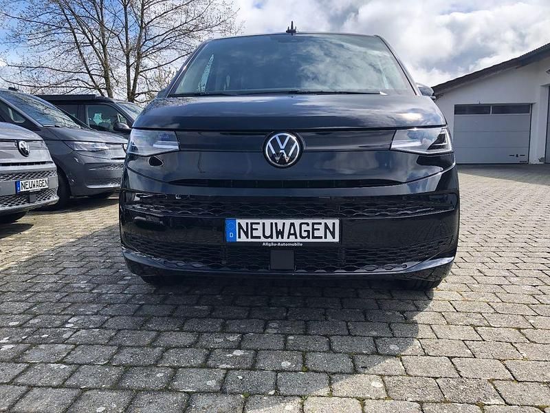 Neu VW Multivan 150 PS (110 kW) 2025 Deepblackperl. Van