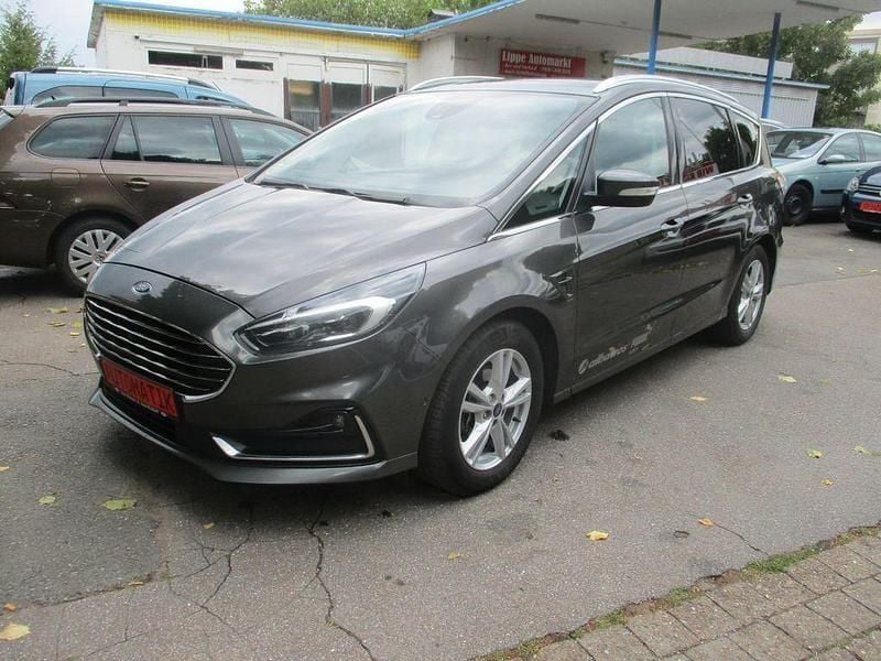Grau Gebraucht 2020 Ford S-MAX Titanium Van / Kleinbus | 10.000 € (Superpreis) - Bild 1/4