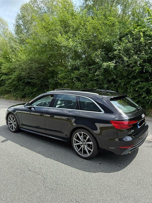 Gebraucht Audi A4 Sport 272 PS (200 kW) 2015 Schwarz Kombi
