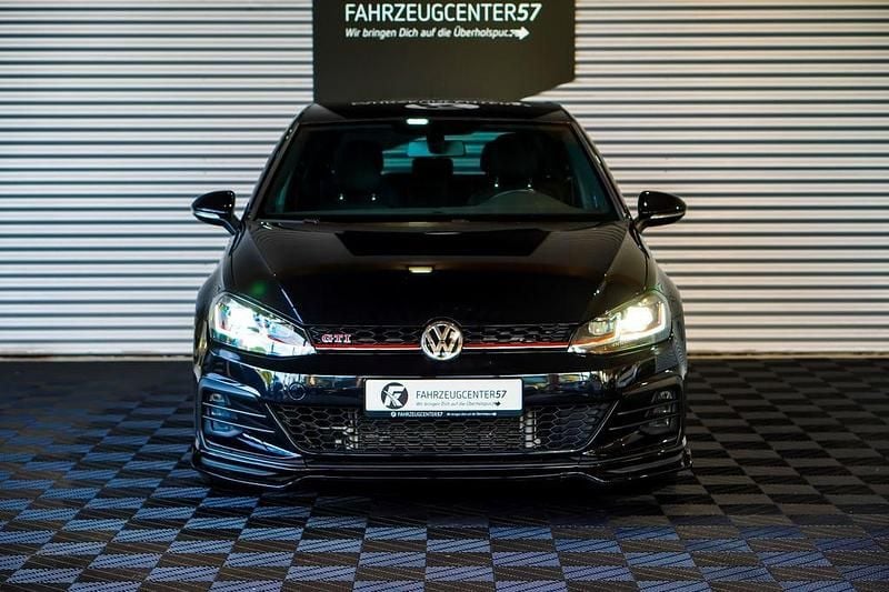 Gebraucht VW Golf VII GTI 245 PS (180 kW) 2020 Schwarz Limousine