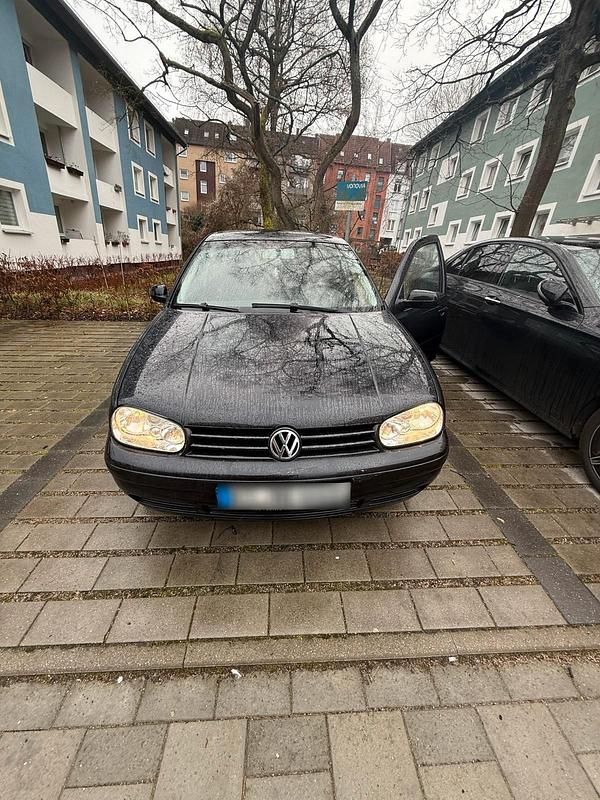 Gebraucht VW Golf IV 75 PS (55 kW) 2003 Schwarz Kleinwagen
