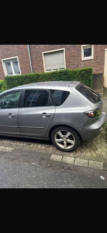 Używany Mazda 3 Active 109 KM (80 kW) 2005 Szary Sedan/Limuzyna