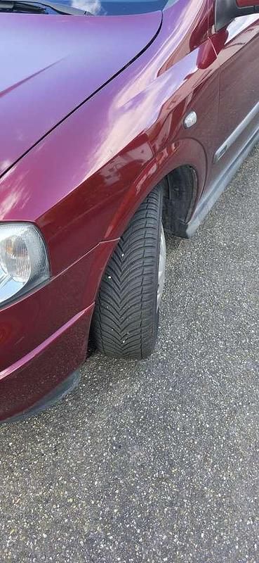 Gebraucht Opel Astra 90 PS (66 kW) 2000 Rot Limousine