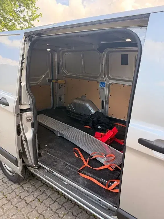 Gebraucht Ford Transit Custom 105 PS (77 kW) 2021 Schwarz Van / Kleinbus