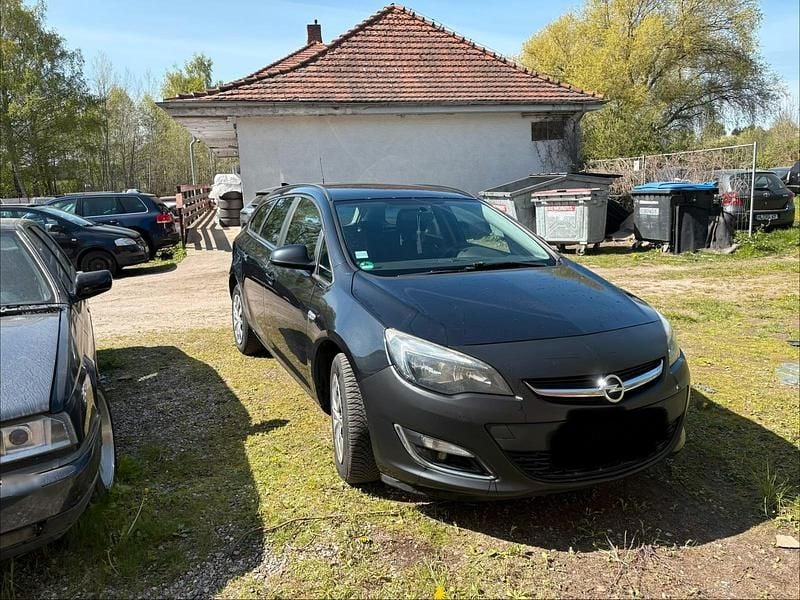 Gebraucht Opel Astra 114 PS (83 kW) 2012 Schwarz Kombi