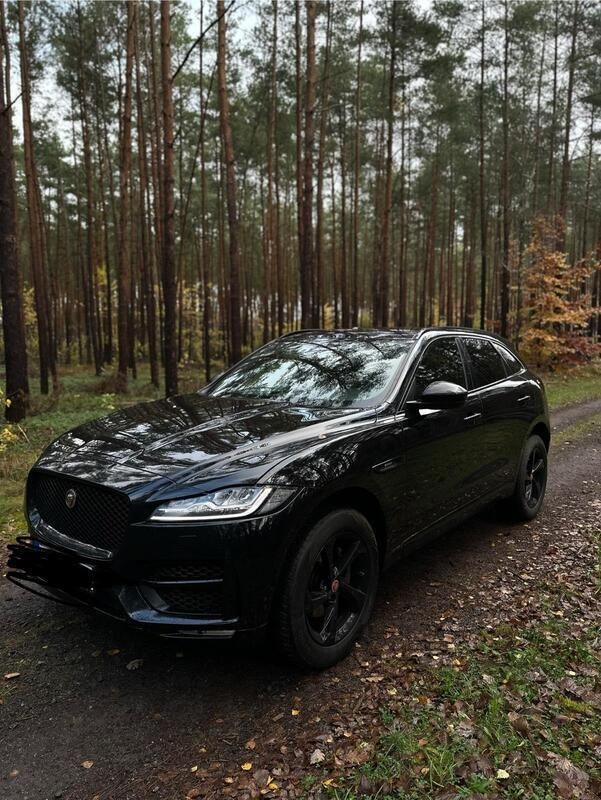 Schwarz Gebraucht 2018 Jaguar F-Pace R-Sport SUV | 22.000 € (Etwas zu teuer) - Bild 1/4