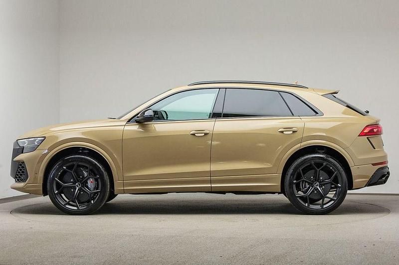 Neu Audi RS Q8 Performance 640 PS (470 kW) 2026 Gold SUV