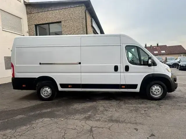 Gebraucht Citroën Jumper 165 PS (121 kW) 2024 Weiß Van / Kleinbus