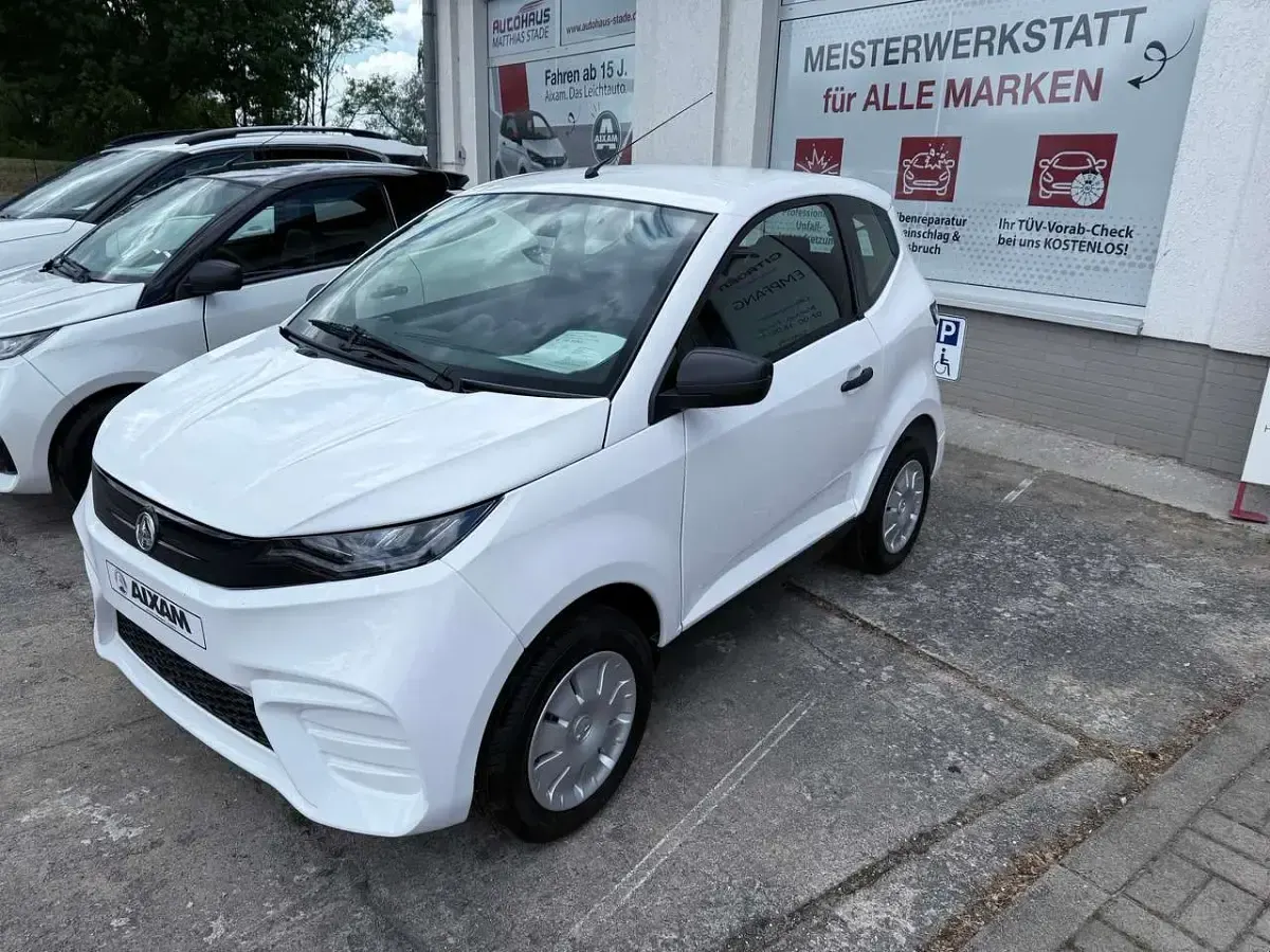Neu Aixam AMBITION Pack 5 kW (8 PS) 2026 Weiß Kleinwagen