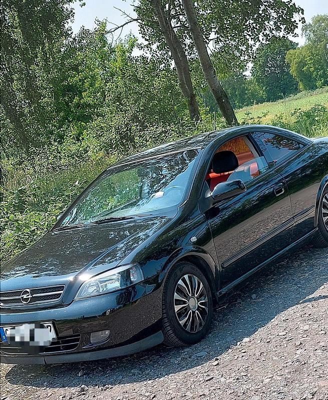 Schwarz Gebraucht 2003 Opel Astra Coupé | 1.000 € (Fairer Preis) - Bild 1/4