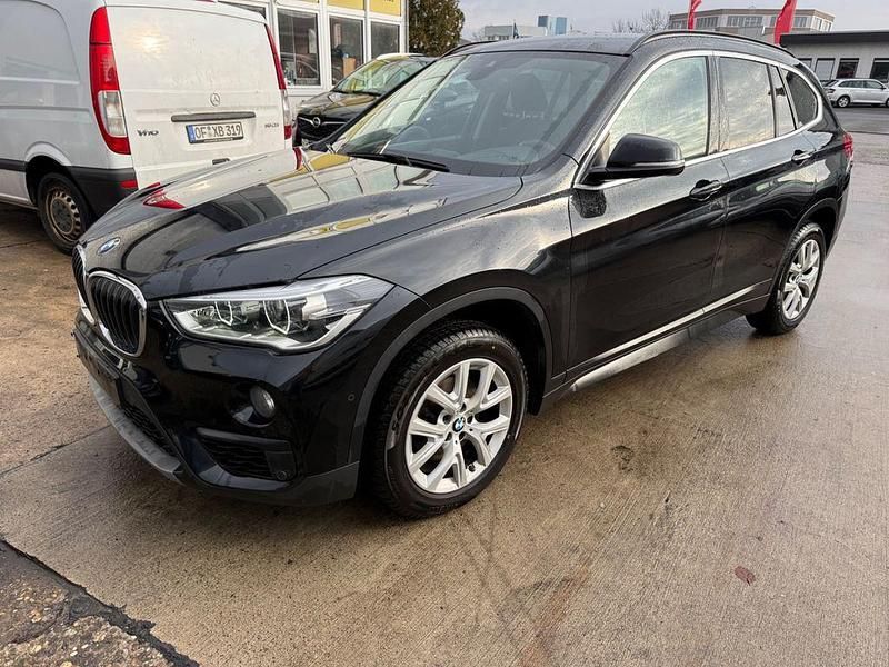 Schwarz Gebraucht 2016 BMW X1 Advantage SUV | 10.900 € (Fairer Preis) - Bild 1/4