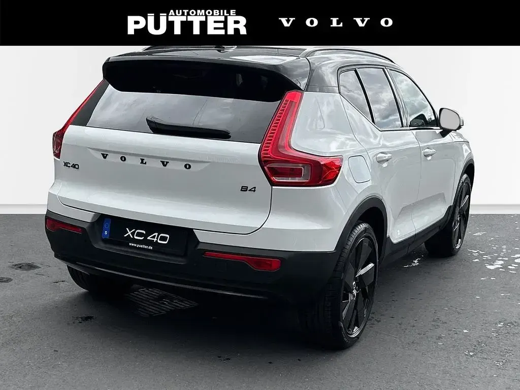 Gebraucht Volvo XC40 Plus 197 PS (144 kW) 2026 Weiss SUV