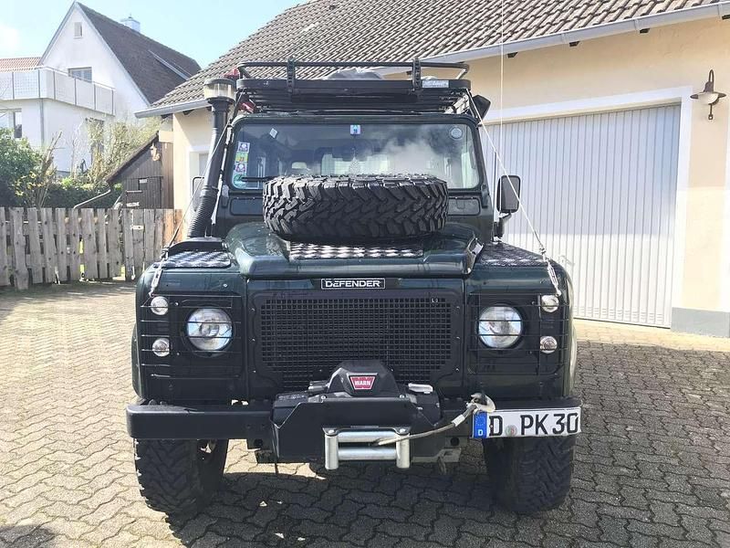 Gebraucht Land Rover Defender 113 PS (83 kW) 1998 Grün SUV