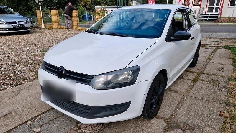 Weiß Gebraucht 2011 VW Polo Kleinwagen | 2.500 € (Superpreis) - Bild 1/4