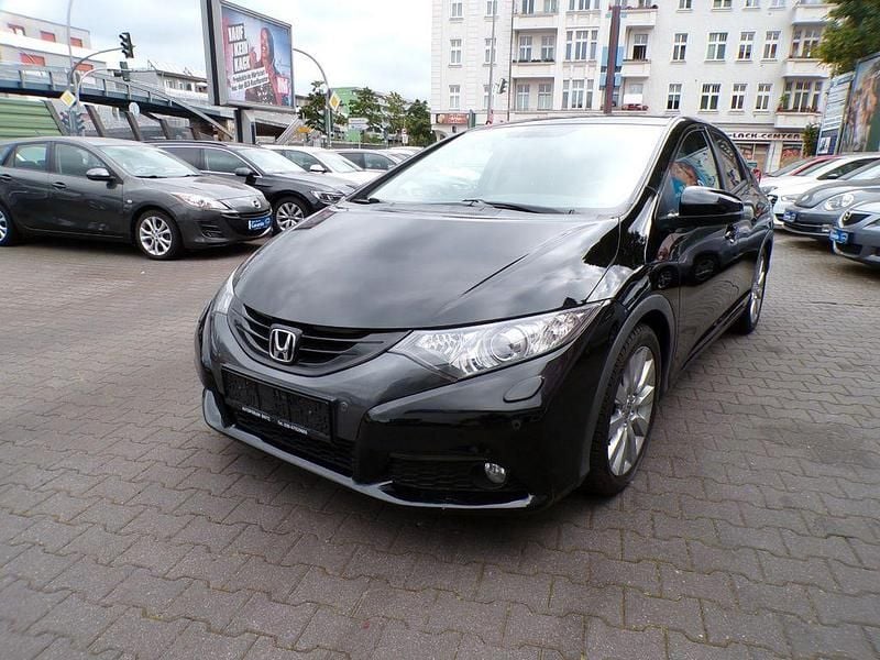 Schwarz Gebraucht 2014 Honda Civic Lifestyle Limousine | 11.990 € (Fairer Preis) - Bild 1/4
