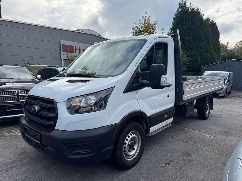 Gebraucht Ford Transit Basis 131 PS (96 kW) 2019 Frostweiß Van / Kleinbus