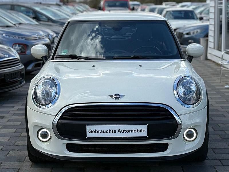 Gebraucht Mini ONE 102 PS (75 kW) 2019 Weiß Kleinwagen