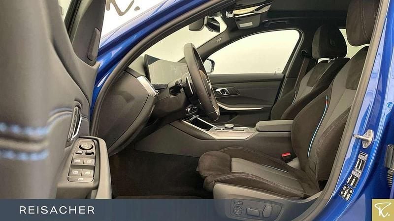Gebraucht BMW 340 M Sport 374 PS (275 kW) 2025 M portimao blau metallic Kombi