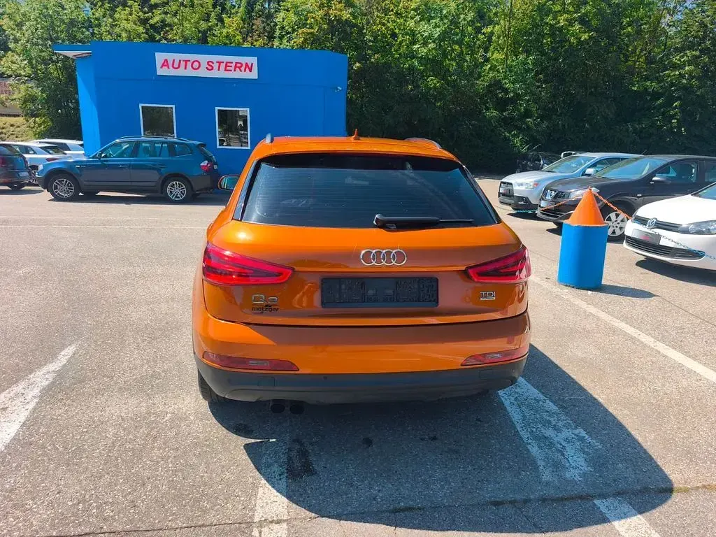 Gebraucht Audi Q3 Comfort 140 PS (102 kW) 2013 Orange SUV