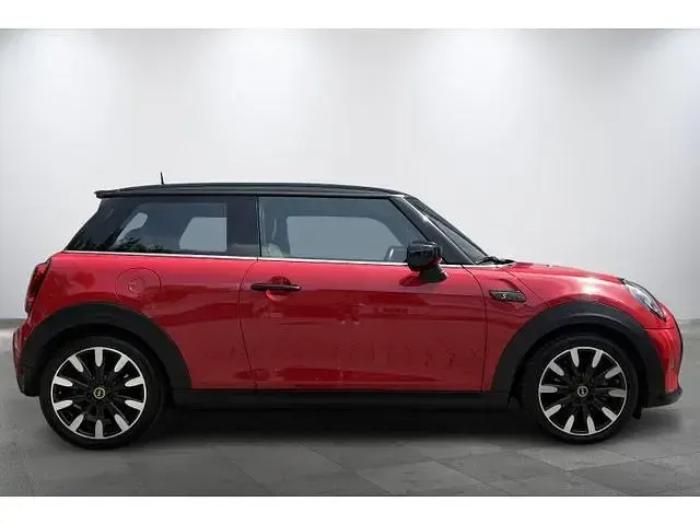 Gebraucht Mini Cooper S Classic 135 kW (184 PS) 2022 Kleinwagen