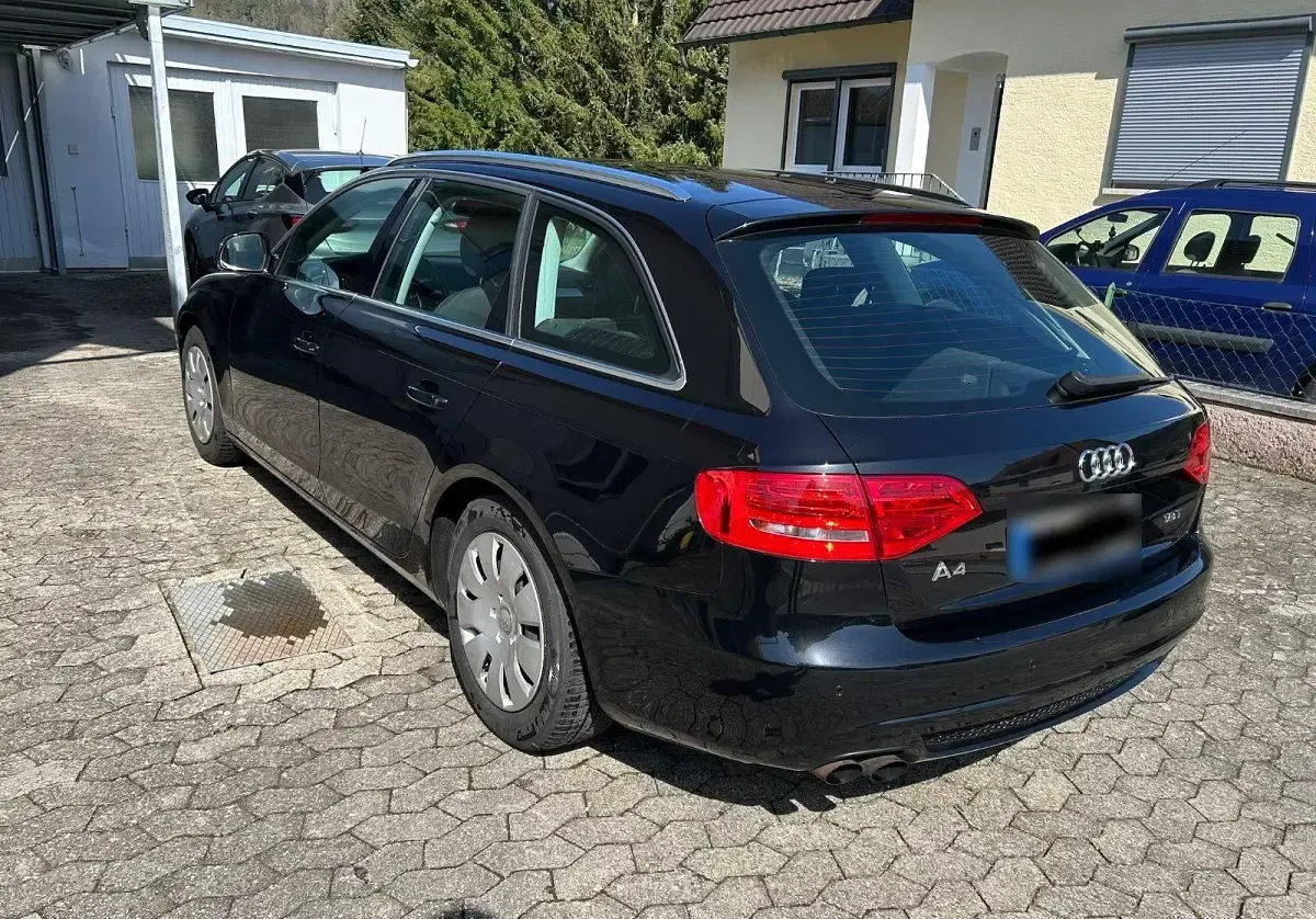 Gebraucht Audi A4 Performance 120 PS (88 kW) 2009 Schwarz Kombi