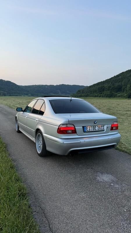 Silber Gebraucht 2003 BMW 530 M Sport Limousine | 4.700 € (Guter Preis) - Bild 1/4