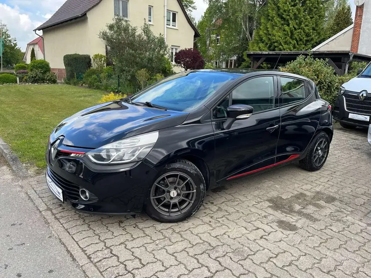 Gebraucht Renault Clio IV Luxe 90 PS (66 kW) 2013 Sternenschwarz Kleinwagen