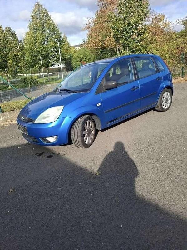 Gebraucht Ford Fiesta 71 PS (52 kW) 2004 Limousine