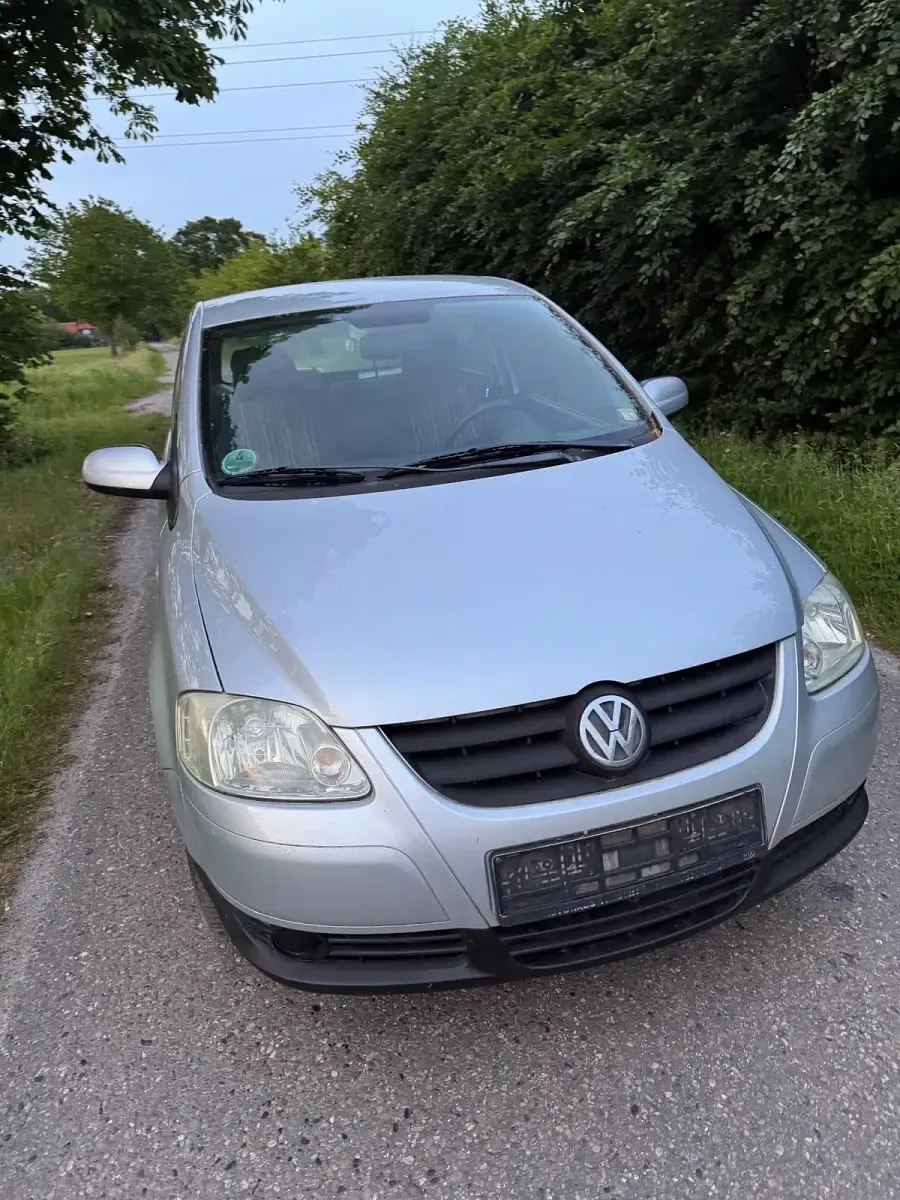 Gebraucht VW Fox 60 PS (44 kW) 2008 Silber Kleinwagen