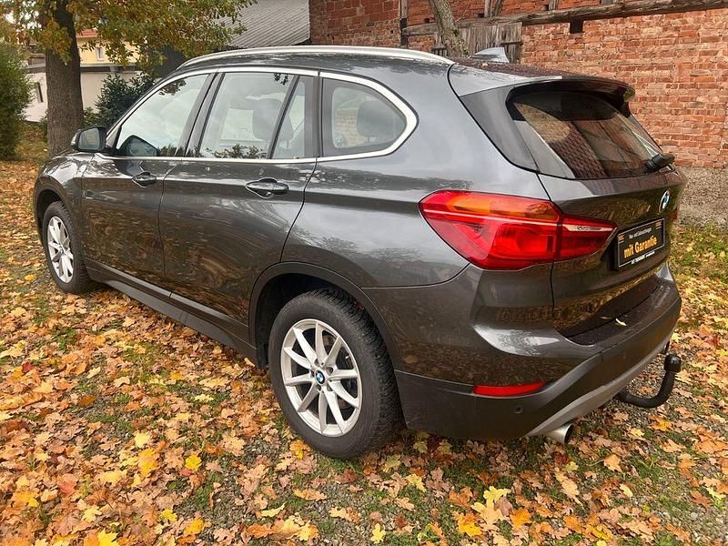 Gebraucht BMW X1 Advantage 190 PS (139 kW) 2016 Grau SUV
