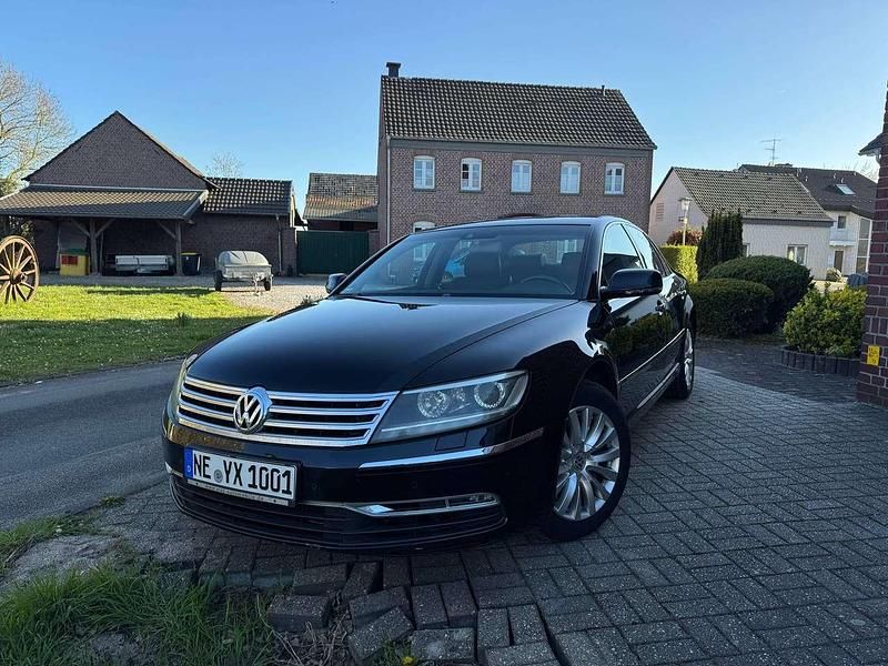 Second-hand VW Phaeton 239 CP (175 kW) 2011 Negru Berlinǎ