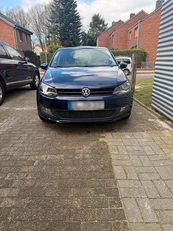 Gebraucht VW Polo 90 PS (66 kW) 2012 Blau Kleinwagen