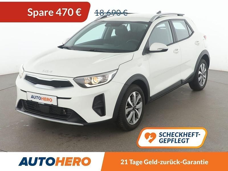 Weiß Gebraucht 2023 Kia Stonic Vision SUV | 18.220 € (Fairer Preis) - Bild 1/3