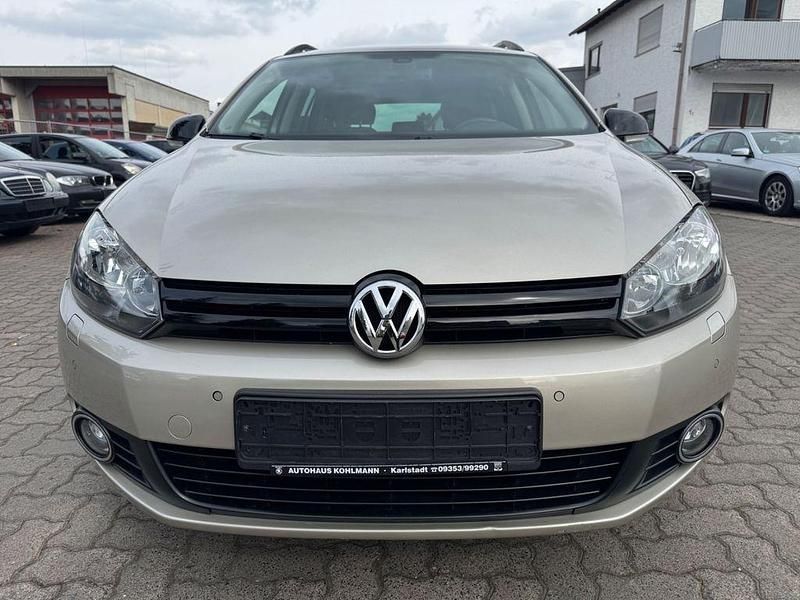 Gebraucht VW Golf VI Match 122 PS (89 kW) 2013 Silber Kleinwagen