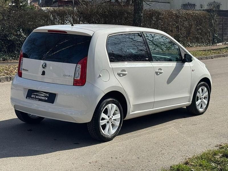 Gebraucht Skoda Citigo Active 60 PS (44 kW) 2014 Weiß Kleinwagen