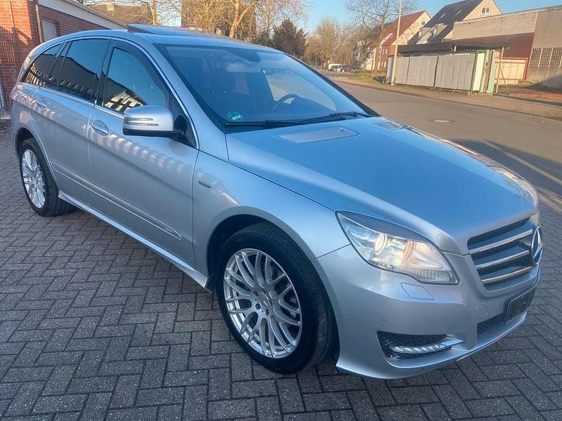 Gebraucht Mercedes R300 190 PS (139 kW) 2011 Silber Van / Kleinbus
