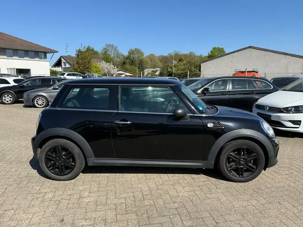 Używany Mini ONE 98 KM (72 kW) 2013 Czarny Hatchback