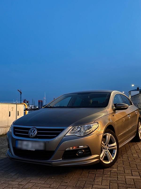 Braun Gebraucht 2011 VW CC R-line Limousine | 8.000 € (Guter Preis) - Bild 1/4