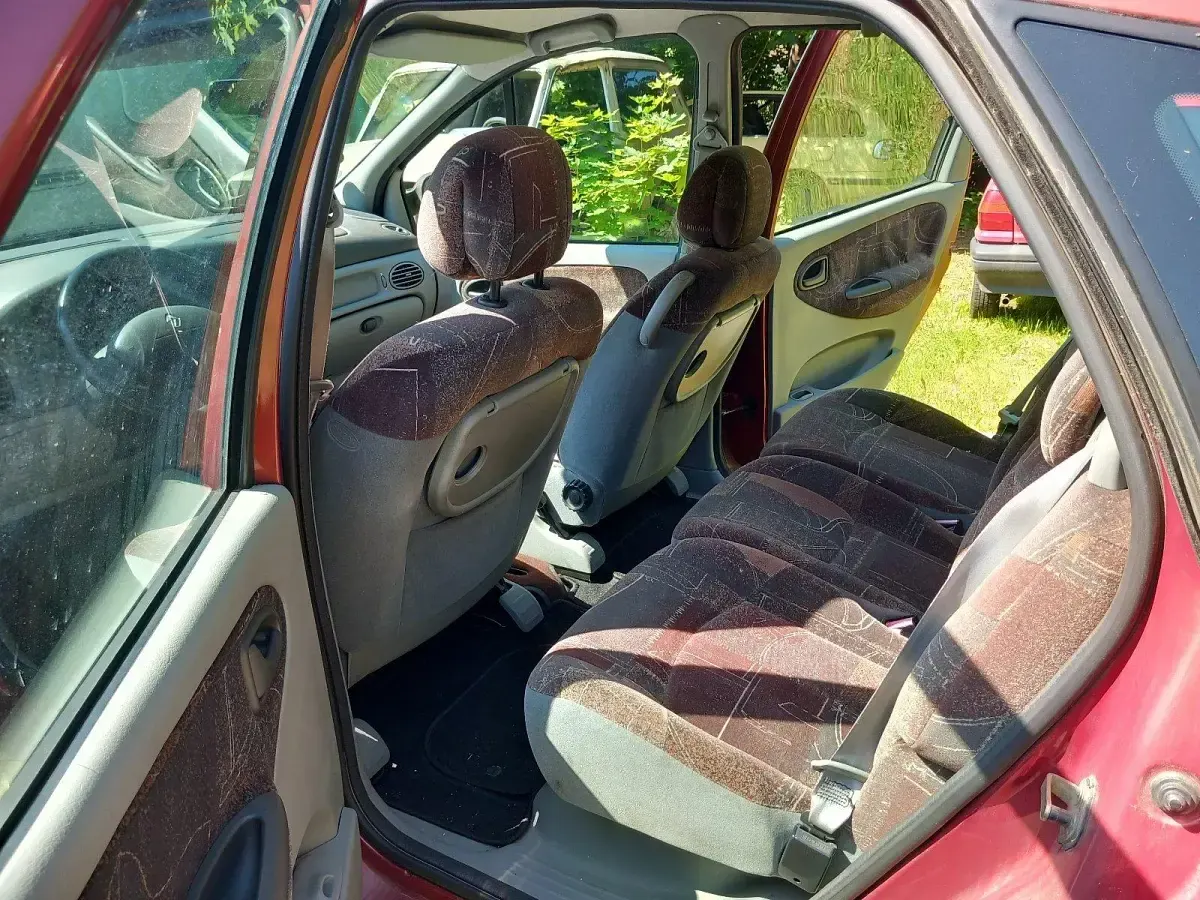 Gebraucht Renault Scénic 107 PS (78 kW) 2000 Rot Van / Kleinbus