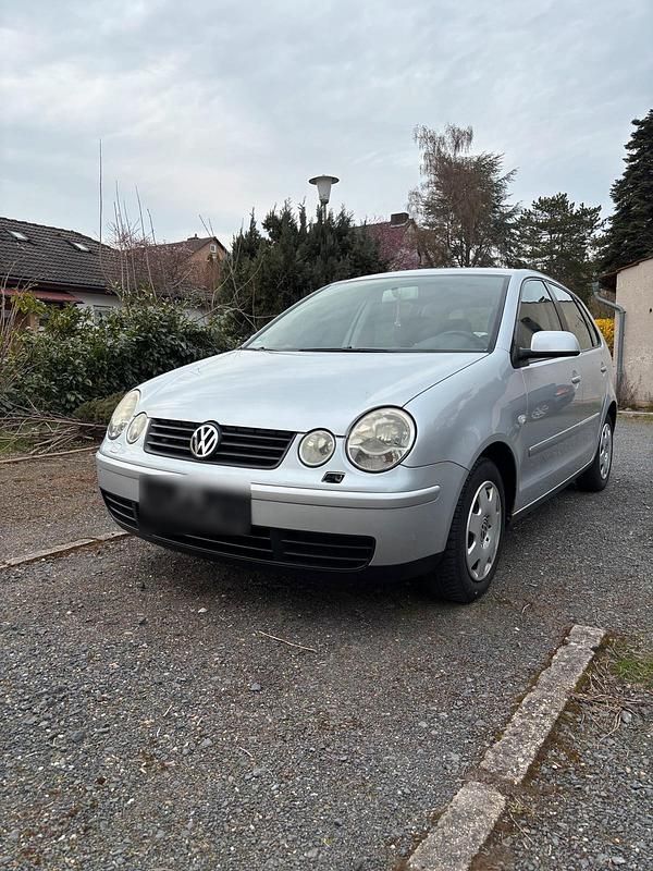 Gebraucht VW Polo 60 PS (44 kW) 2003 Silber Kleinwagen
