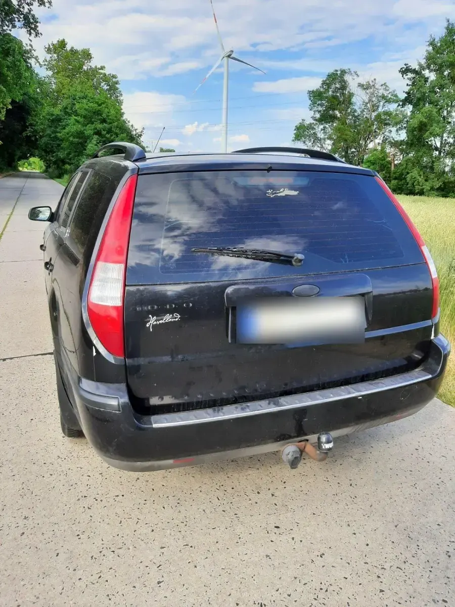 Gebraucht Ford Mondeo 125 PS (91 kW) 2005 Schwarz Kombi