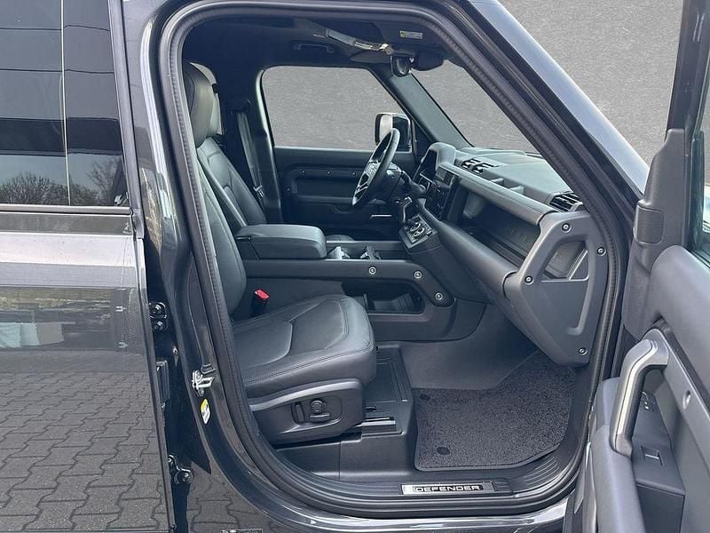 Gebraucht Land Rover Defender HSE Dynamic 300 PS (220 kW) 2025 Andere SUV