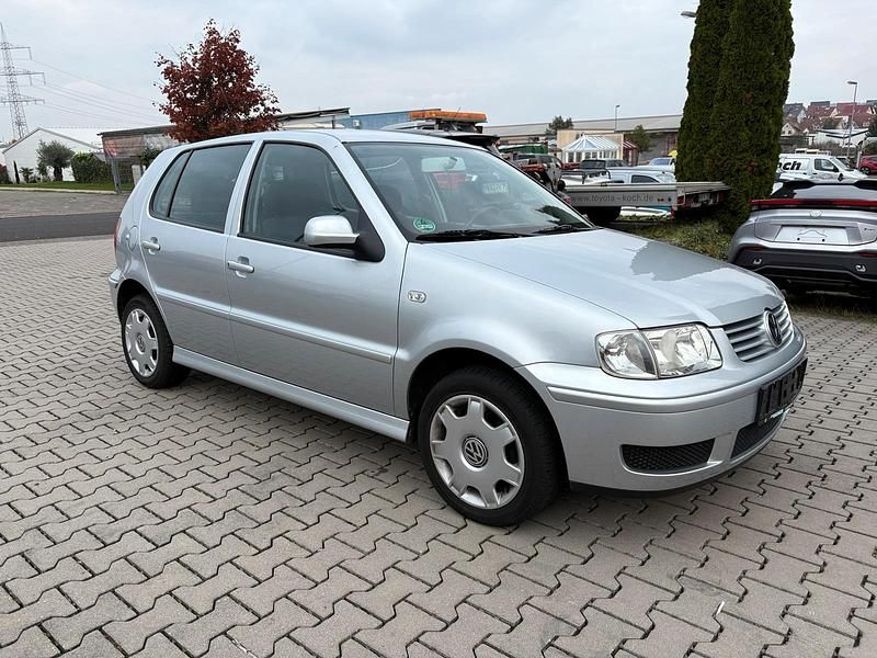 Silber Gebraucht 2001 VW Polo Kleinwagen | 4.500 € - Bild 1/4