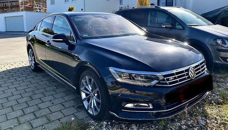 Schwarz Gebraucht 2017 VW Passat Highline Limousine | 20.400 € (Fairer Preis) - Bild 1/4
