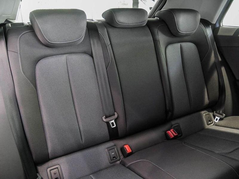 Gebraucht Audi Q2 S-Line 110 PS (80 kW) 2023 Turboblau SUV