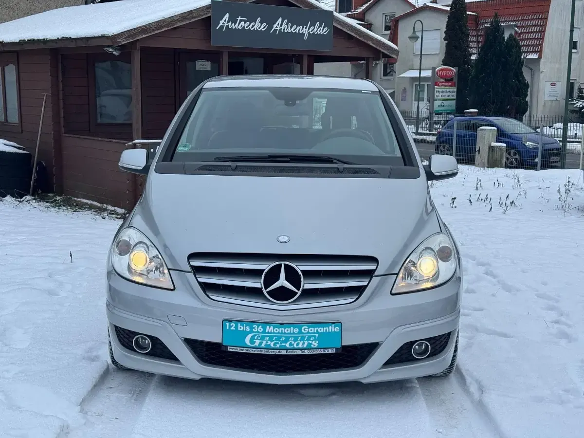 Gebraucht Mercedes B200 136 PS (100 kW) 2010 Silber Van / Kleinbus